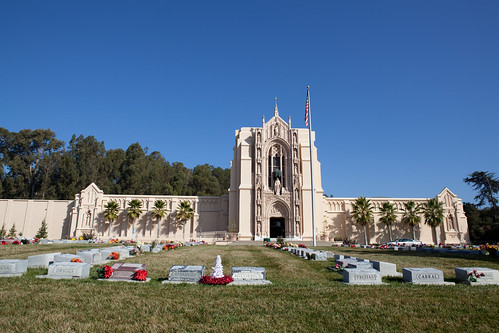 Holy Sepulchre Cemetery & Mausoleum