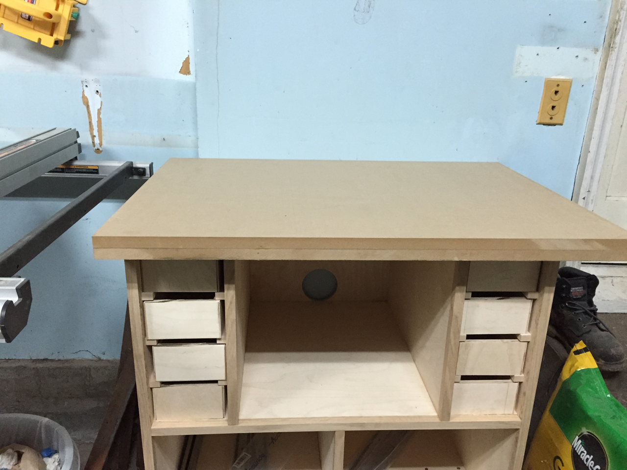 Router Table Build - Laminated Top / Small Drawer Boxes